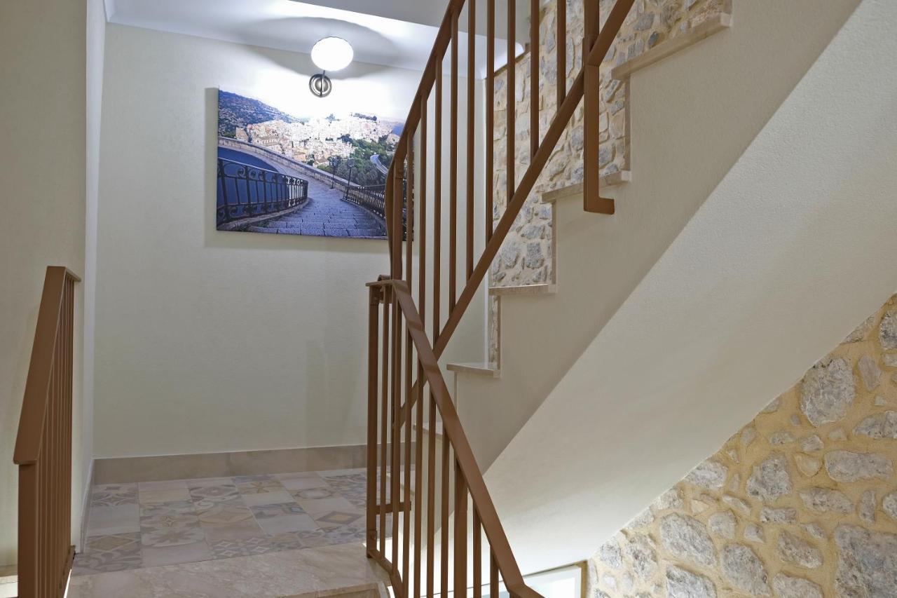 Chocohouse Bed and Breakfast Ragusa Exteriör bild